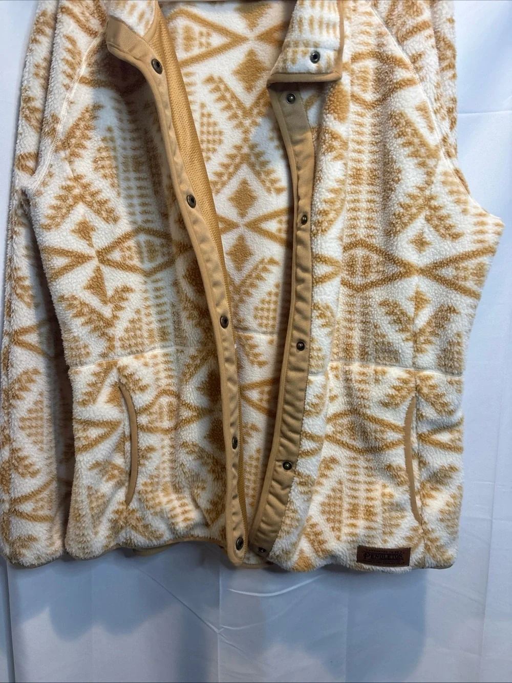 Pendleton Cream & Tan Geometric Teddy Fleece Jacket - Picture 11 of 11